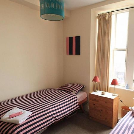 Entire Apartment In Edinburgh Eksteriør billede