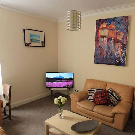 Entire Apartment In Edinburgh Eksteriør billede