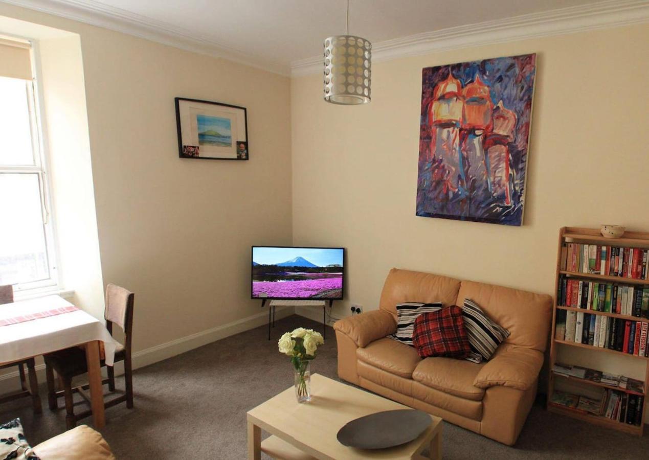 Entire Apartment In Edinburgh Eksteriør billede